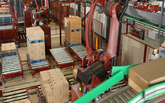 從運營角度,看碼垛機器人如何幫助企業(yè)節(jié)約成本